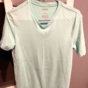 Mens Express V Neck stretch T shirt in light minty mint color